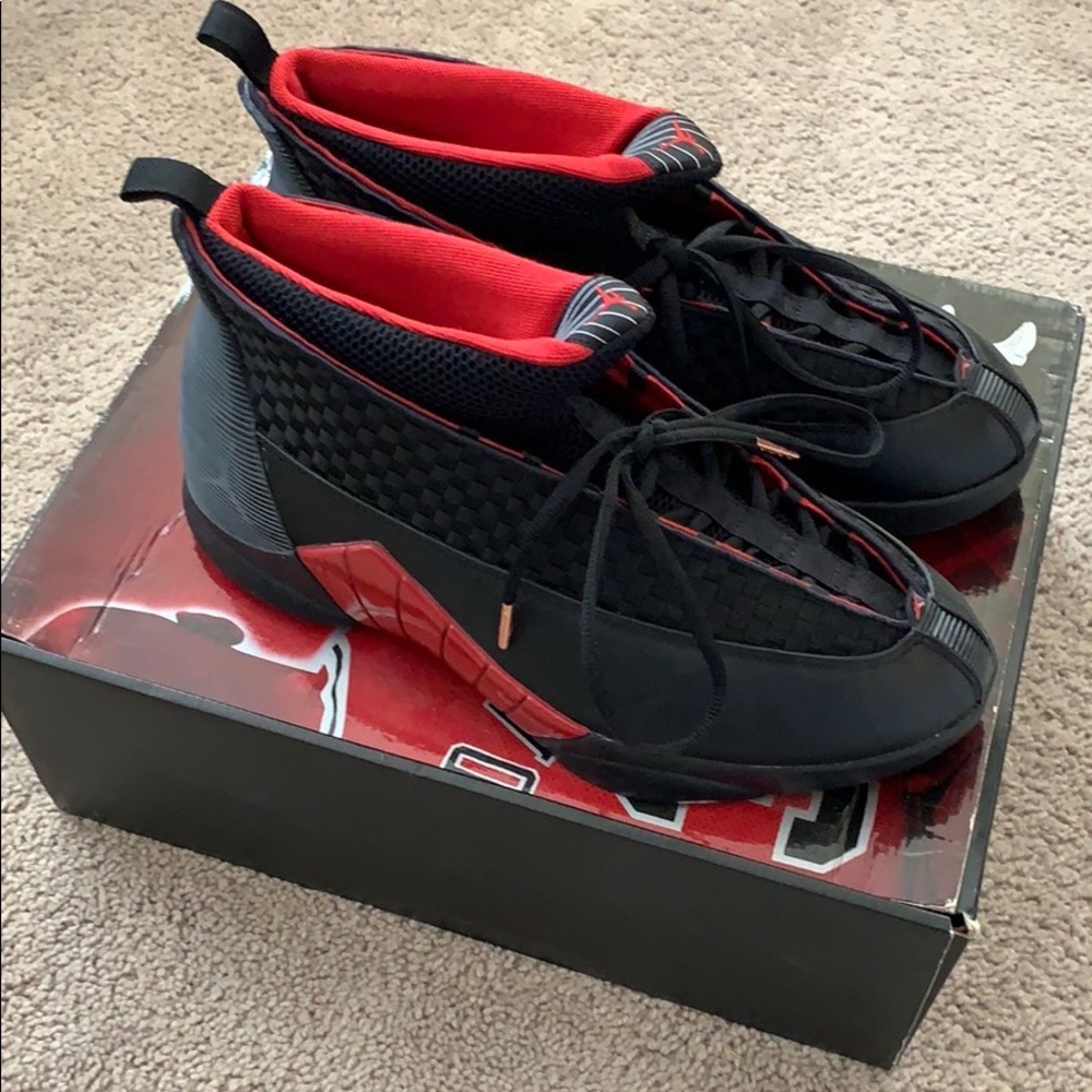 Jordan 15 “Bred”